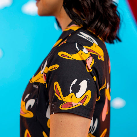 rsvlts-looney-tunes-womens-short-sleeve-shirt-looney-tunes-duck-amuck-womens-kunuflex-short-sleeve-shirt